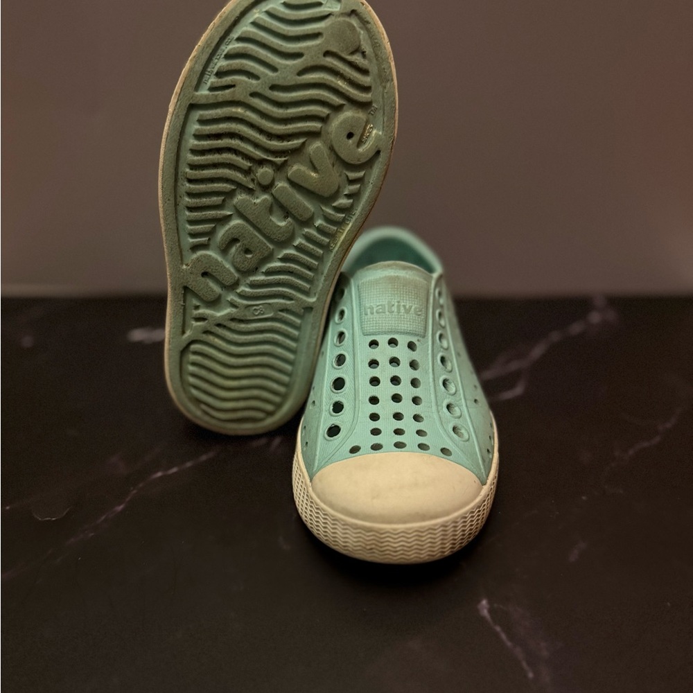Native Kids Slip-On Water Shoe in Mint